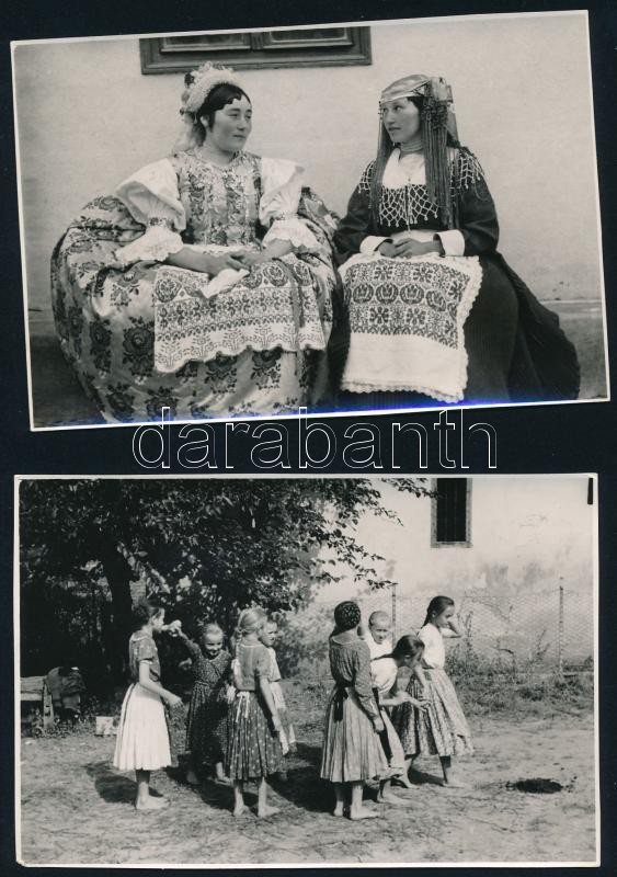 Nők népviseletben, 5 db fotó, 11,5×8 cm - Image 2