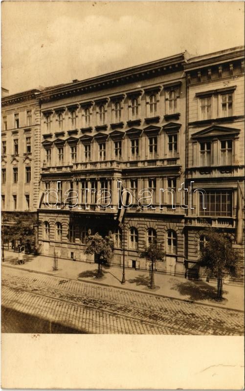 Budapest VIII. Egyetemek Kórház Egylete. Üllői út 20-22.