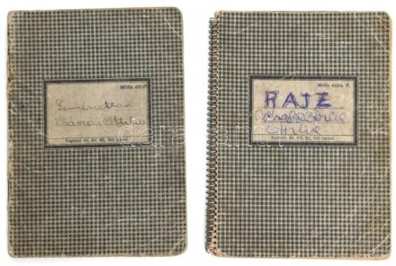 cca 1920-1940 2 db füzet számos igényes, színezett ceruzarajzzal (magyar népviseletek, népi motívumok), jelzés nélkül, 17,5x12 cm méretben