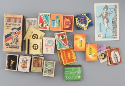 Retro gyufásdoboz és gyufacímke tétel.