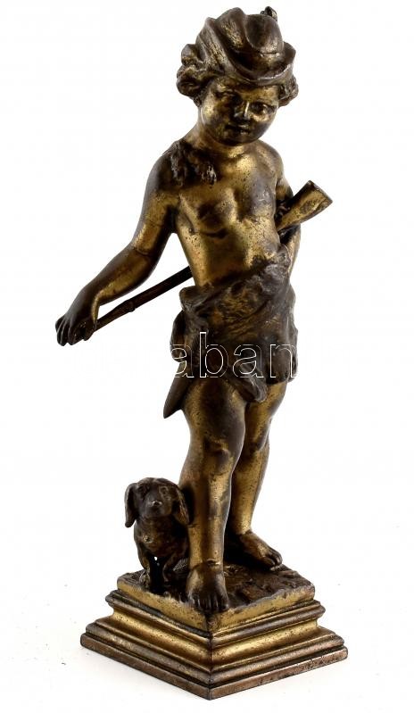 Vadász puttó, tűzaranyozott ón figura, jelzés nélkül, kis kopásnyomokkal, m: 20,5 cm