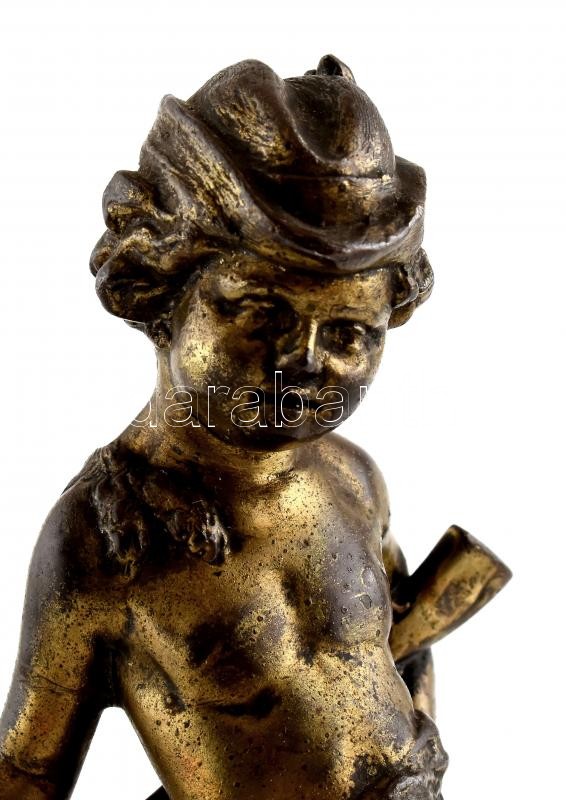 Vadász puttó, tűzaranyozott ón figura, jelzés nélkül, kis kopásnyomokkal, m: 20,5 cm - Image 2