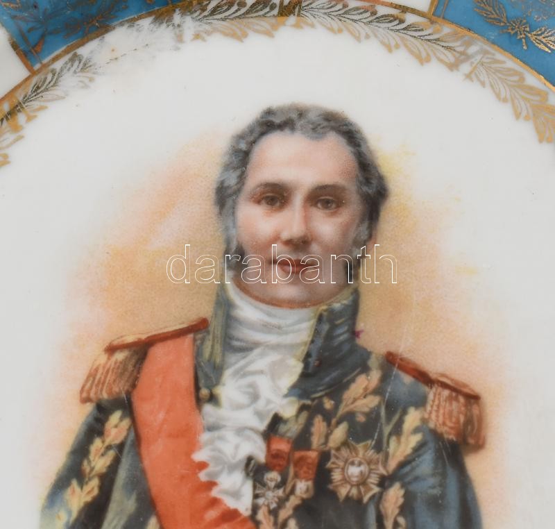 François Joseph Lefebvre (1755-1820) francia tábornokot ábrázoló porcelán tál, matricás, jelzett, kopásnyomokkal, d: 15,5 cm - Image 2