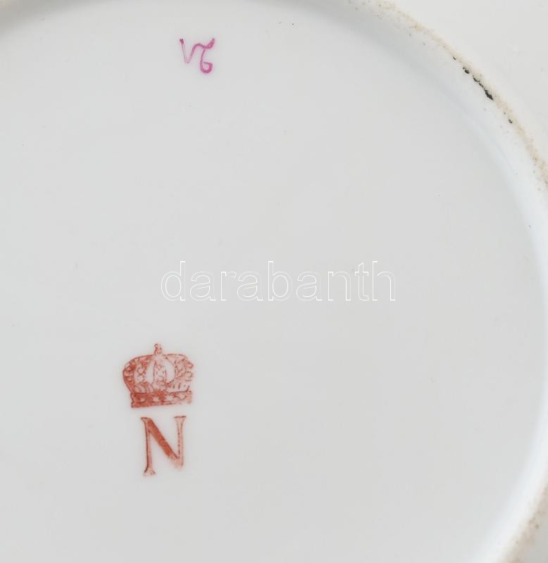 François Joseph Lefebvre (1755-1820) francia tábornokot ábrázoló porcelán tál, matricás, jelzett, kopásnyomokkal, d: 15,5 cm - Image 3