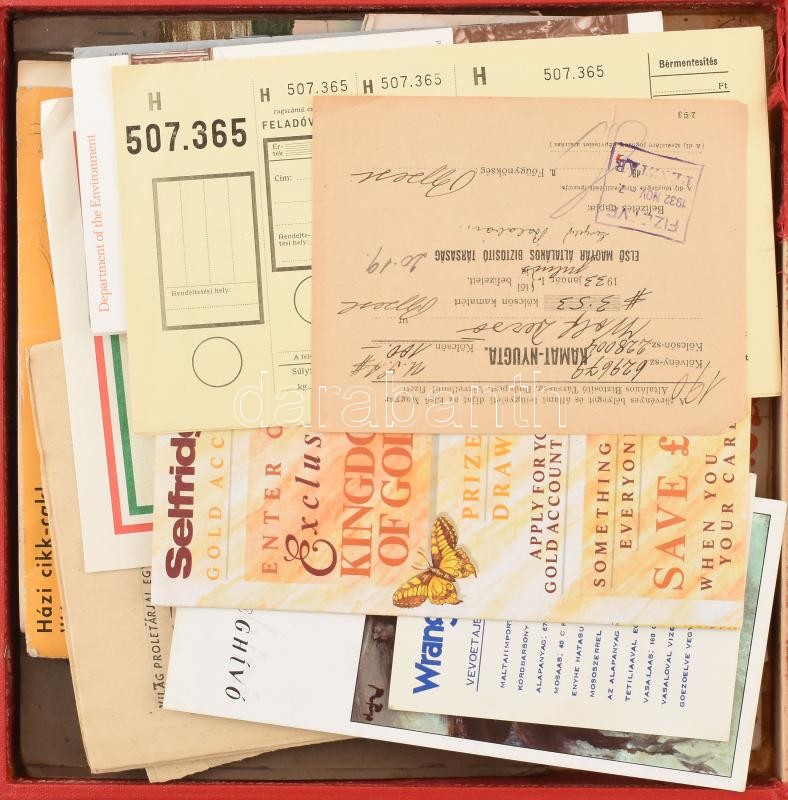 Vegyes reklám nyomtatványok plakettes dobozban