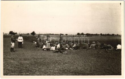 Magyar katonák csoportja / Hungarian military, group of soldiers. photo