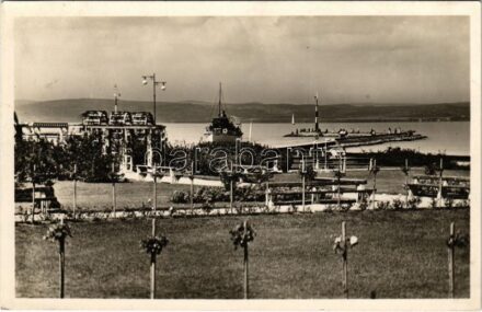 1941 Siófok, Rózsaliget a mólóval