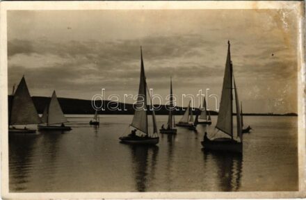 1940 Siófok, Élet a Balatonon, vitorlások (fl)