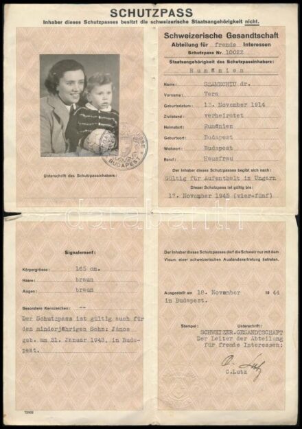 1944 A svájci követség menlevele (Schutzpass) Oskar Szamekiu a volt román diplomáciaimisszió feleségének részére, mentesítő igazolás Lutz követségi titkár aláírásával.Szakadásokkal. + Angol követség biankó igazolása / 1944