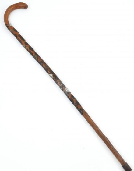 Túrabot cca. 30 db jelvénnyel, h:95cm