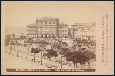 cca 1870 Budapest, Ferenc József tér (Széchenyi István tér) az Akadémiával, keményhátú fotó Klösz György műterméből, 11×16,5 cm