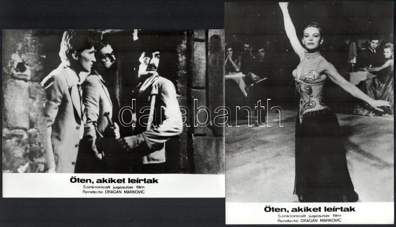 1974 ,,Öten, akiket leírtak' című jugoszláv film jelenetei és szereplői, 11 db vintage produkciós filmfotó, 18x24 cm - Image 4