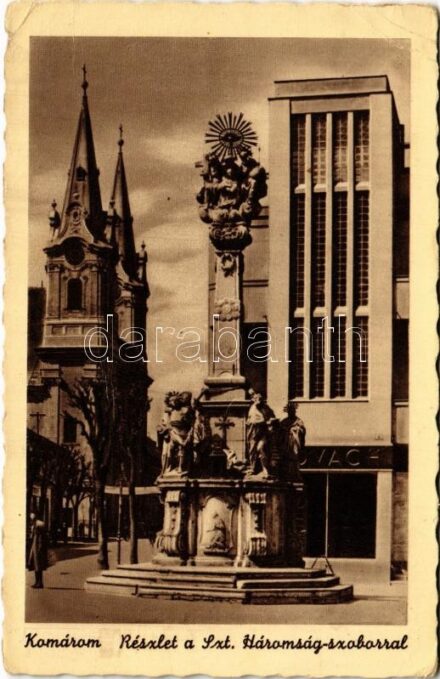 1942 Komárom, Komárno; Szentháromság szobor, üzlet / Holy Trinity statue, shop (EB)