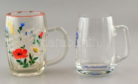 2db üveg korsó, kopásnyomokkal, m:13,5cm