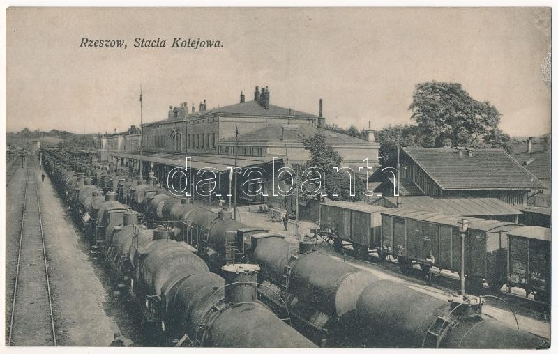 Rzeszów, Resche; Stacia Kolejowa / railway station, cargo trains (fl)
