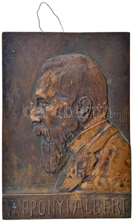 Maugsch Gyula (1882-1945) 1929. 'Apponyi Albert' egyoldalas, öntött bronz plakett hátlapon akasztóval (186x129mm) T:2 patina / Hungary 1929. 'Albert Apponyi' one-sided, cast bronze plaque with wall hanger on backside (186x129mm) C:XF patina