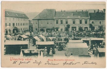 1900 Vágújhely, Waag-Neustadt, Nové Mesto nad Váhom; Vásár, piac, Takarékpénztári udvar, Salvéndy J. és fia, David Spitzer és Rosenberg Salamon üzlete, Birman kávéház / market, savings bank, shops, cafe