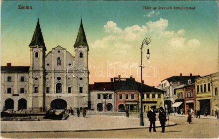 Zsolna, Sillein, Zilina; Fő tér, Árvaházi templom, Adler fodrász és borbély. Vasúti levelezőlapárusítás 21. 1915. / main square, church of the orphanage, hairdresser and barber shop (EK)
