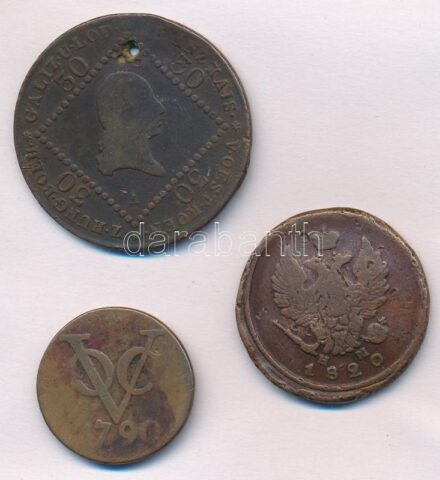 3db vegyes külföldi Cu érme, közte Ausztria 1807A 30kr Cu + Holland Kelet-India 1790. 2D Cu + Orosz Birodalom 1820. 2k Cu T:2-,3 patina, lyuk, ü. 3pcs of foreign Cu coin, in it Austria 1807A 30 Kreuzer Cu + Dutch East Indies 1790. 2 Duits Cu