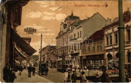 Miskolc, Széchenyi utca, Apollo színház, mozi, Boholy Imre, Neumann József üzlete, villamos (Rb)