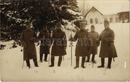 1916 Osztrák-magyar katonai álláshely, katonatisztek télen / WWI K.u.k. military post in winter, soldiers. photo + 'M. Kir. 307. honvéd menetzászlóalj parancsnokság'