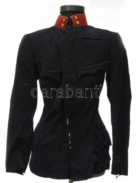 k.u.k. 1906M gyalogos tiszti zubbony (blúz) főhadnagyi rendfokozat jelzéssel, kissé sérült / Austro-Hungarian Monarchy infantry officer blouse somewhat damaged