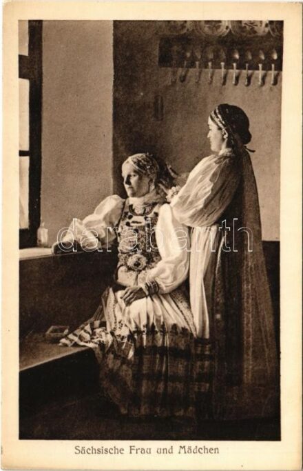 Sächsische Frau und Mädchen / Szász asszony és leány, erdélyi folklór. Jos. Drotleff Hermannstadt / Transylvanian folklore, Saxon ladies