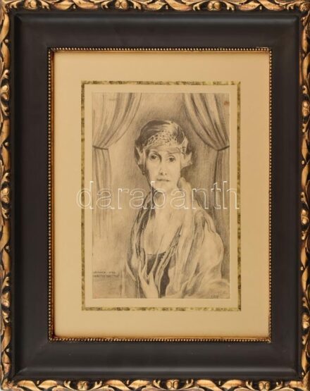 Horthy Miklósné Purgly MAgdolna mellképe. Ceruza, papír, László jelzéssel. Kissé foltos. Dekoratív, üvegezett fakeretben, 29×21,5 cm