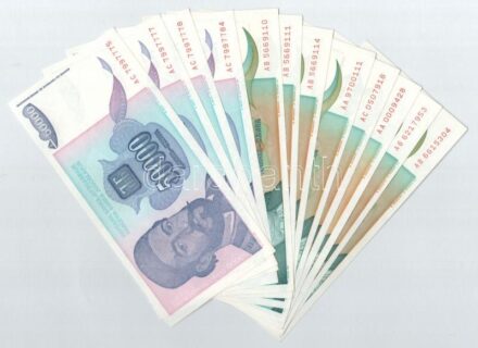 Jugoszlávia 1993. 50.000D (4x, 2db sorszámkövető, 2db közeli sorszám) + 1993. 500.000D (8x, közte 2db sorszámkövető és 1db közeli sorszám) T:I,I- Yugosalvia 1993. 50.000 Dinara (4x, 2pcs consecutive serials, 2pcs close serials) +