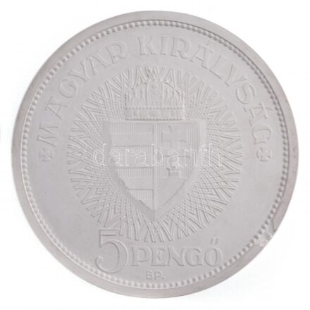 ~1929-1945. 5 Pengős érme tervpályázatára készült gipsz előlapi nagyminta, Göröntsér Greff Lajos (1888-1976) pályaműve, hátoldalon 'JELIGE: VÉSETT' jelzéssel. Adamovszky katalógus illetve egyéb szakirodalmi feldolgozása jelenleg