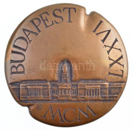 Lapis András (1942-) 1976. 'Budapest 1976 / Gastroenterologia' kétoldalas Br plakett (~72mm) T:2 patina, kis karc / Hungary 1976. 'Budapest 1976 / Gastroenterologia' two-sided Br plaque. Sign.:András Lapis (1942-) (~72mm) C:XF patina, small