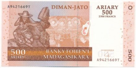 Madagaszkár 2004. 500A 'A 9421669 T' T:I- Madagascar 2004. 500 Ariary 'A 9421669 T' C:AU Krause P#88