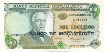 Mozambik 1972. (1976.) 1000E fekete 'BANCO DE MOCAMBIQUE' felülbélyegzéssel T:III szép papír Mozambique 1972. (1976.) 1000 Escudos with black 'BANCO DE MOCAMBIQUE' overprint C:F nice paper Krause P#119