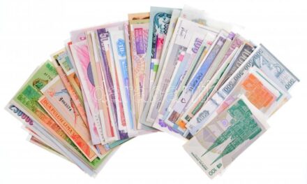 145db-os vegyes, külföldi bankjegytétel T:I,I- (közte néhány gyengébb tartású is) 145pcs mixed, foreign banknote lot C:UNC,AU (within some weaker condition too)