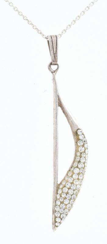 Ezüst (Ag) lánc apró köves medállal, jelzett, bruttó: 4 g, h: 39,5 cm