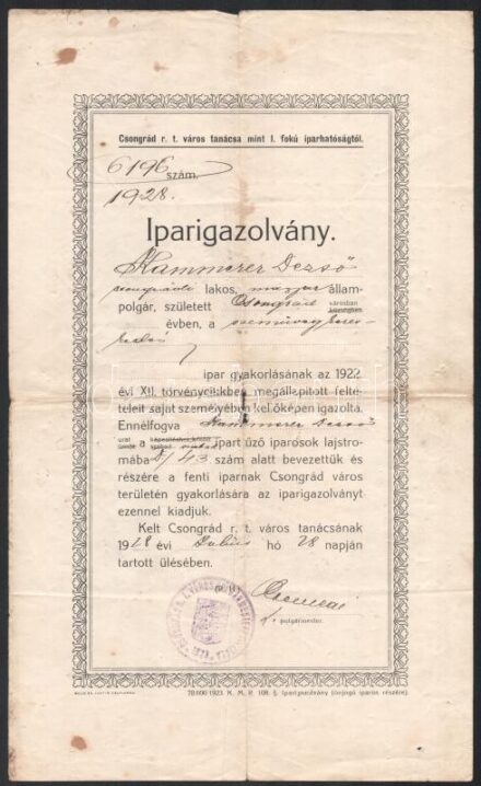 1928 Csongrád, iparigazolvány szemüvegkereskedő részére, hajtásnyomokkal, sérült, kissé foltos