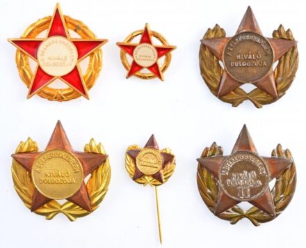 ~1960-1970. 'A Belkereskedelem Kiváló Dolgozója' részben aranyozott bronz kitüntetés, eredeti tokban + 'A Belkereskedelem Kiváló Dolgozója' részben aranyozott bronz kitüntetés, miniatűrrel, eredeti tokban + 'A Belkereskedelem Kiváló