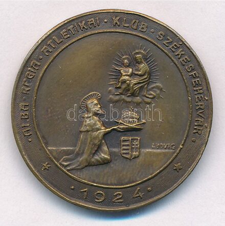 1924. 'Alba Regia Atletikai Klub Székesfehérvár' kétoldalas Br emlékérem, 'Ludvig' gyártói jelzéssel (30mm) T:2 patina, kis ü.