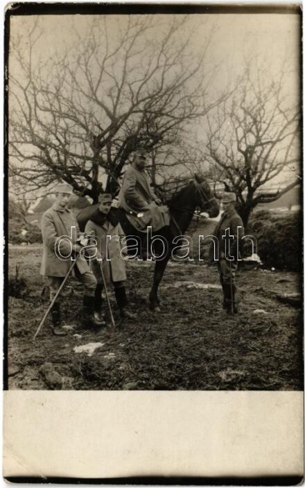 1915 Osztrák-magyar előőrs felderítés közben. photo
