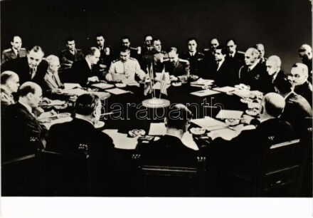 1962 Potsdam, Cecilienhof; Historische Gedänkstätte des Potsdamer Abkommens, Konferenz / Historic memorial of the Potsdam Agreement Conference; Clement Attlee, Ernest Bevin, Vyacheslav Mikhailovich Molotov, Joseph Stalin, William D. Leahy, Joseph