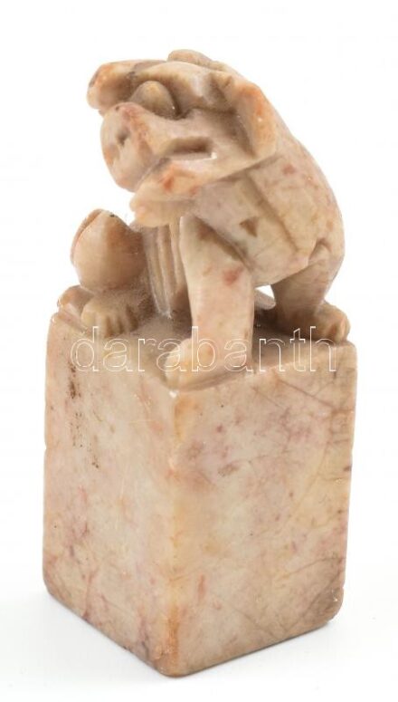 Kínai phö kutya faragott figura. Pecsétnyomó minta. 5,5 cm