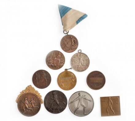 ~1916-1960. 10db fém atlétikai emlék-és díjérem tétel, egy részük füllel, gravírozva, rátéttel, az egyik (nem eredeti) mellszalagon (10xklf) T:2,2- patina, karc, kis ü.