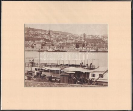 cca 1880 Budapest, Rácváros, Klösz György alkotása, fotó paszpartuban, kissé foltos, 16,5×22 cm