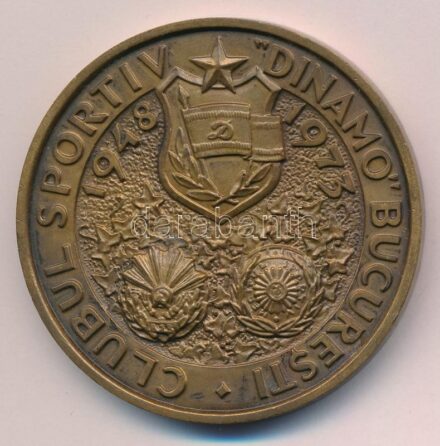 Románia 1973. 'Dinamo Bukarest Sport Klub 1948-1973 / 25. Évforduló' kétoldalas Br emlékérem (60mm) T:2 patina, kis ph Romania 1973. 'Dinamo Bucharest Sport Club 1948-1973 / 25th Anniversary' two-sided Br commemorative medallion (60mm) C:XF