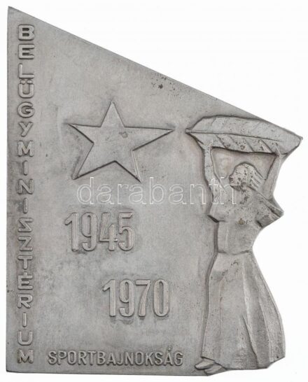 1970. 'Belügyminisztérium Sportbajnokság 1945-1970. / Emlékül' fém emlékplakett tokban (77x63mm) T:2