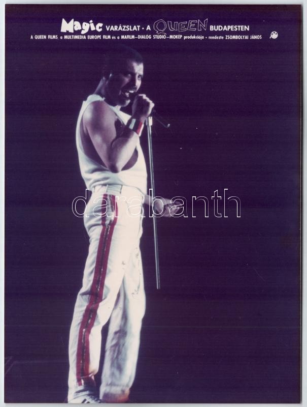 1986 Freddie Mercury a Magic varázslat című magyar koncertfilm három jelenetében 3 db vintage produkciós filmfotó, ezüst zselatinos fotópapíron, 18x24 cm - Image 2