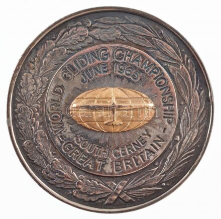 Nagy-Britannia 1965. 'Vitorlázórepülő Világbajnokság - 1965 június - South Cerney' ezüstözött fém érem aranyozott rátéttel (48mm) T:1- United Kingdom 1965. 'World Gliding Championship - June 1965 - South Cerney' silvered metal