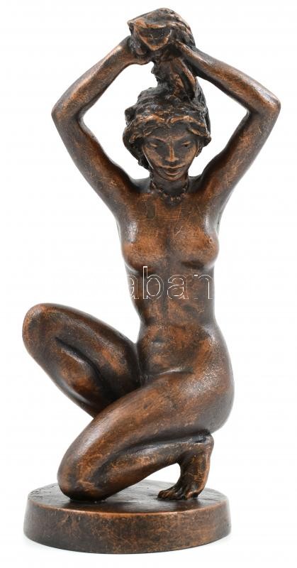 Rácz Edit (1936- ): Akt. Bronzírozott műanyag, képcsarnokos címkével, hibátlan, jelzett, m:22cm