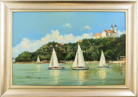 V. Tóth Gábor (1966-): Vitorlások a Tihanyi Apátság felől. Olaj, farost, jelzett, 40x60cm (Zsűri száma: 141107/06) Dekoratív ezüst színű keretben.