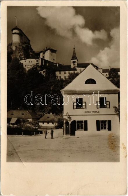 Árvaváralja, Oravsky Podzámok; Árva vára, Juraj Taraj üzlete és saját kiadása / Oravsky zámok / Burg Orava / castle, publisher's shop (EB)